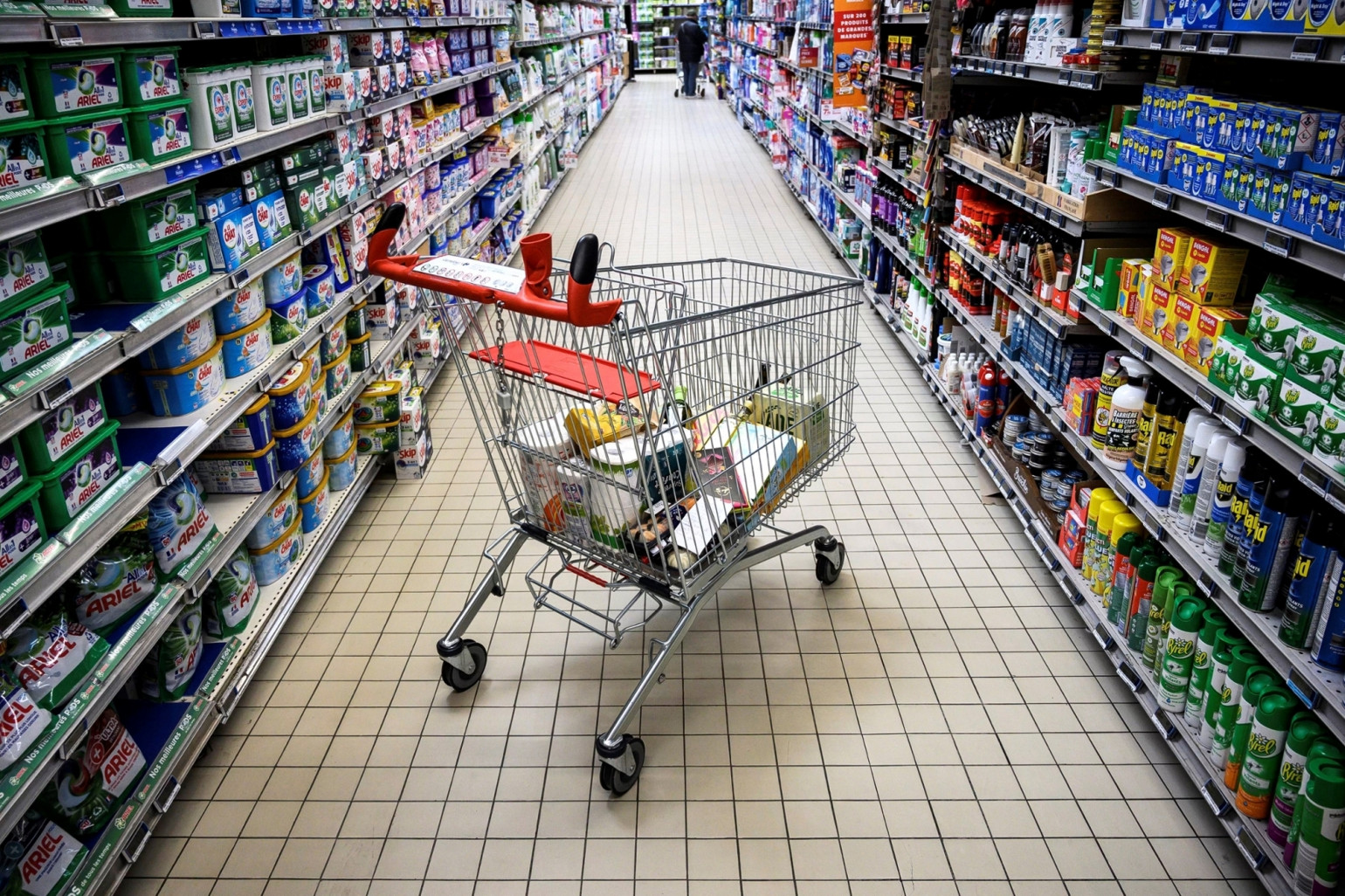 1611477 une allee de supermarche illustration 1