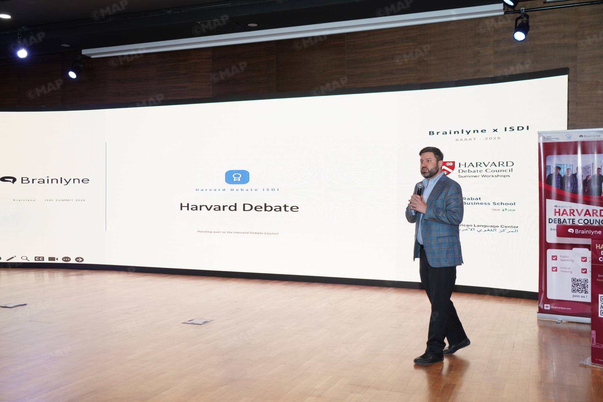 L’UIR accueille le « Harvard Debate Council Summer 2026 », un rendez-vous international dédié à l’excellence et à la pensée critique 1 DSC009781212