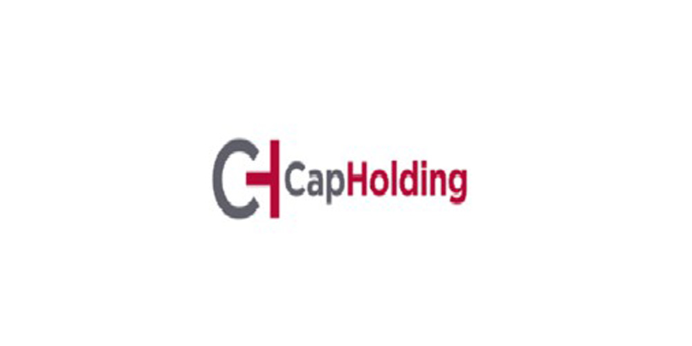 cap holding logo